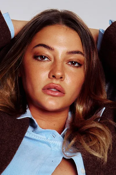 Madelyn Cline photo