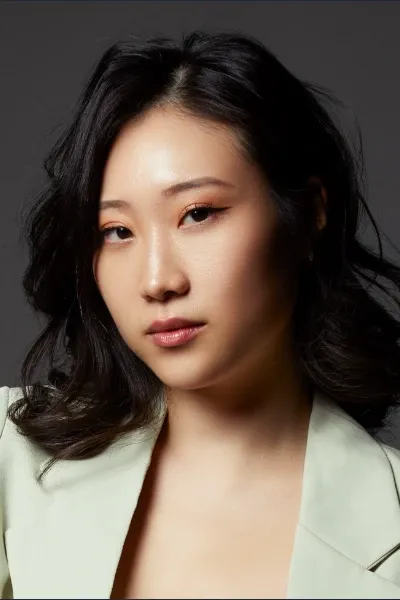 Tina Jung photo