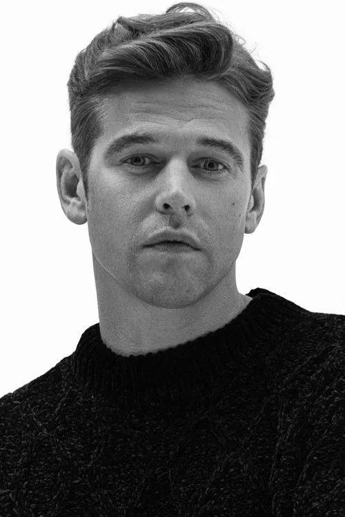 Zach Roerig photo