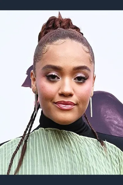 Kiersey Clemons photo