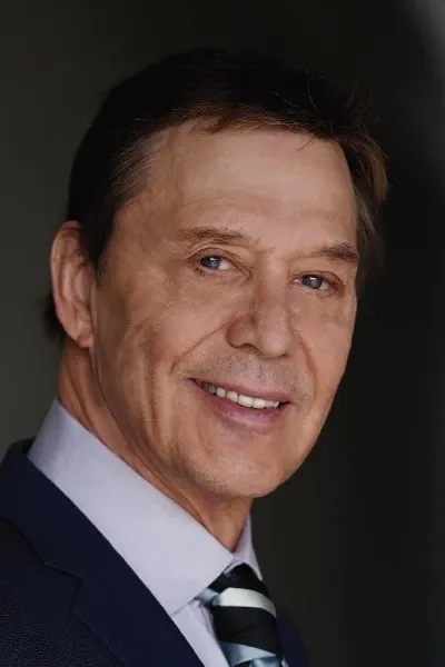 Richard Eden photo