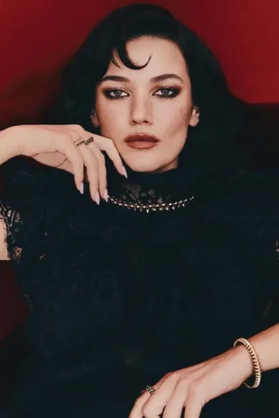 Pınar Deniz photo
