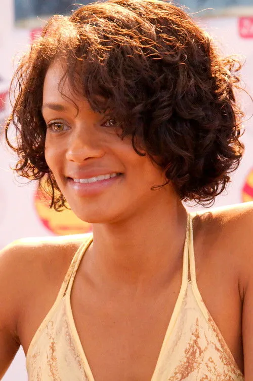 Kandyse McClure photo