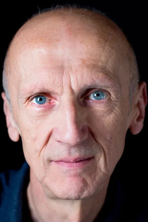 Ian Hanmore photo