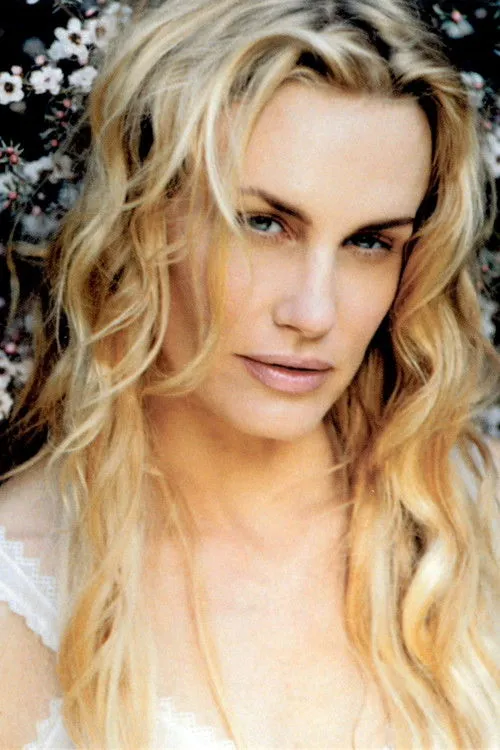 Daryl Hannah photo