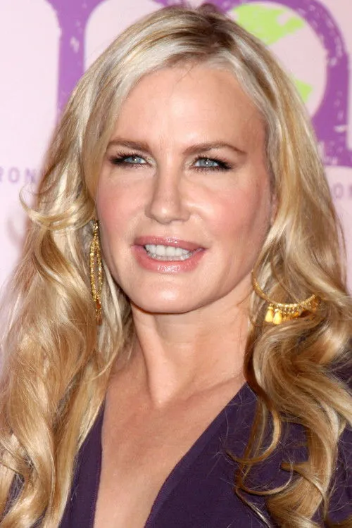 Daryl Hannah photo
