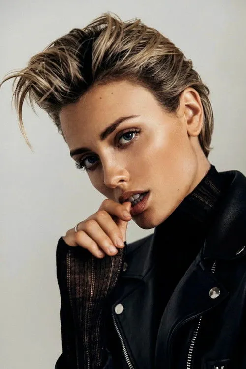Wallis Day photo