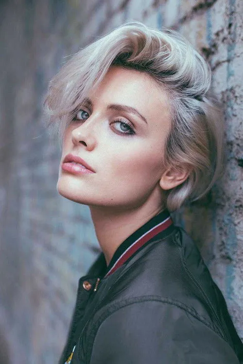 Wallis Day photo