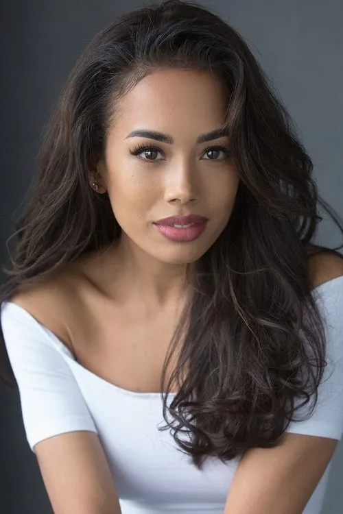 Jade Ewen photo