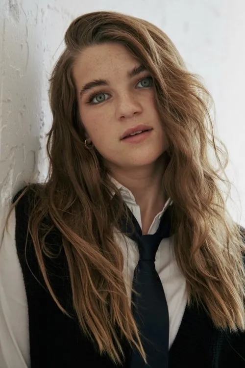 Raegan Revord photo