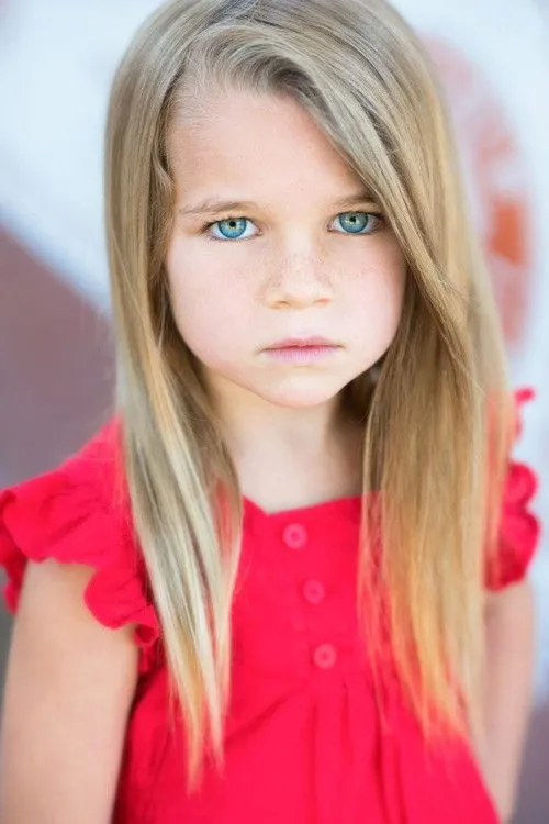 Raegan Revord photo