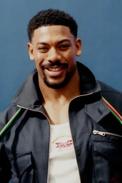 Aaron Pierre photo