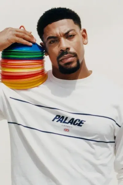 Aaron Pierre photo