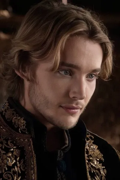 Toby Regbo photo