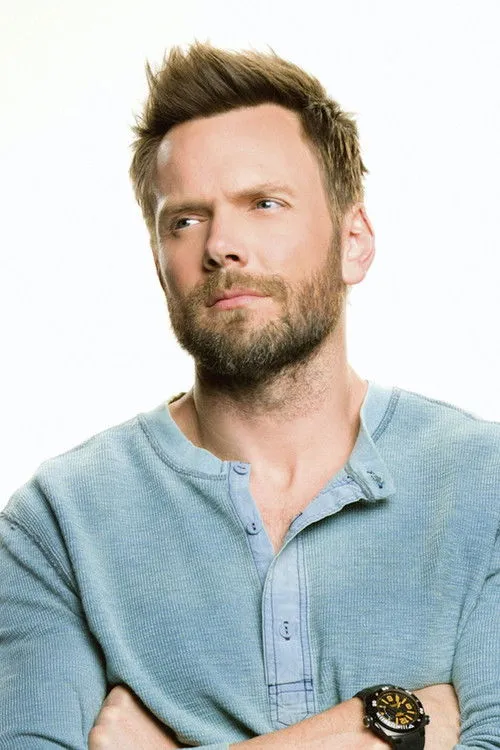 Joel McHale photo
