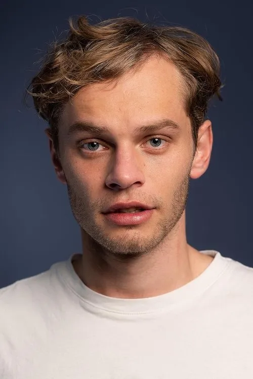 Aidan Scott photo