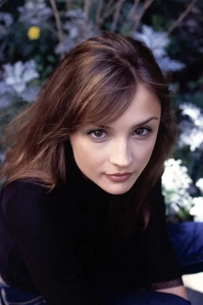 Rachael Leigh Cook