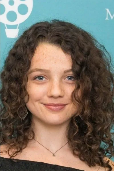 Stefania LaVie Owen photo