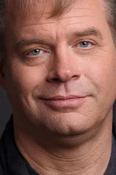 Kiff VandenHeuvel photo
