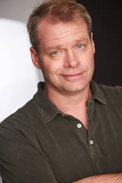 Kiff VandenHeuvel
