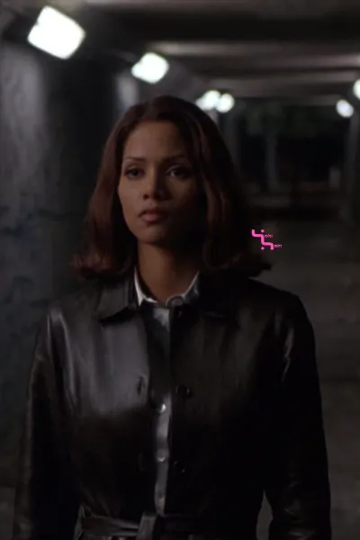 Halle Berry photo
