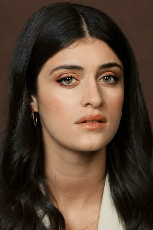 Anya Chalotra photo