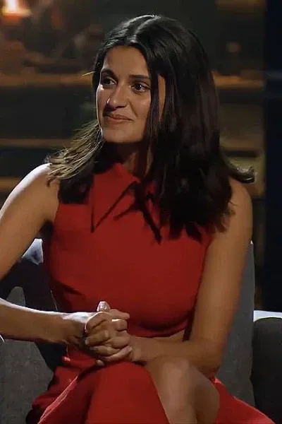 Anya Chalotra photo