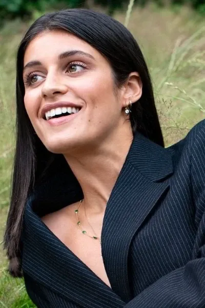 Anya Chalotra photo