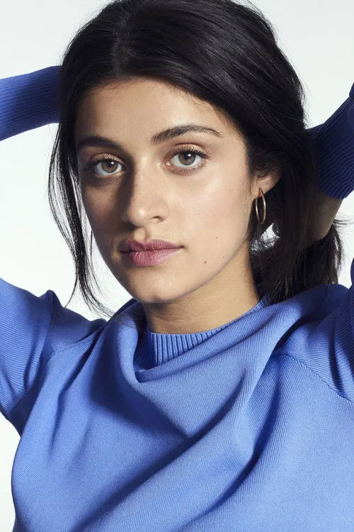 Anya Chalotra photo