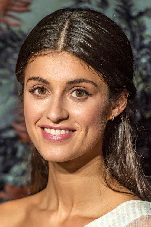 Anya Chalotra photo