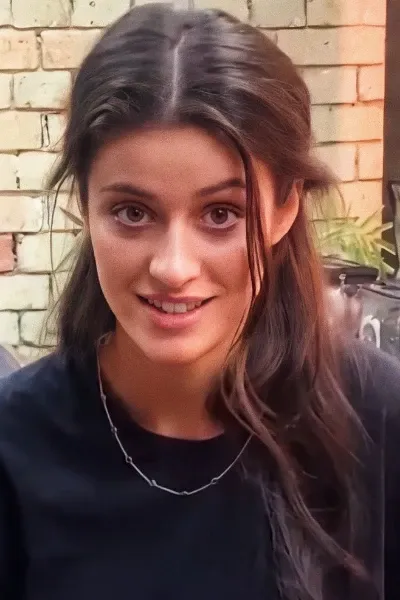 Anya Chalotra photo