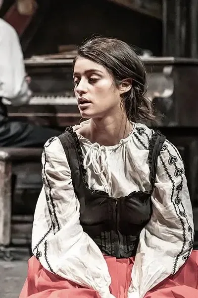 Anya Chalotra photo