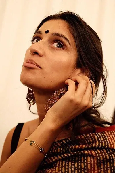 Anya Chalotra photo
