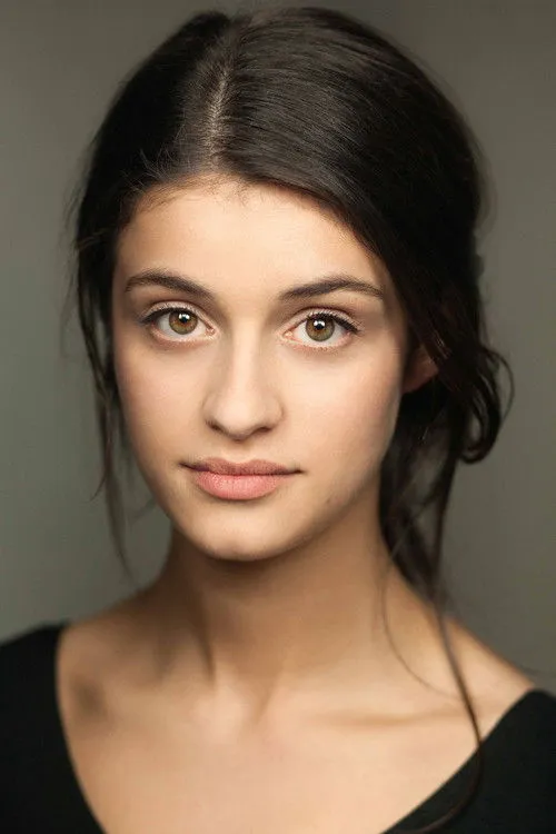 Anya Chalotra photo