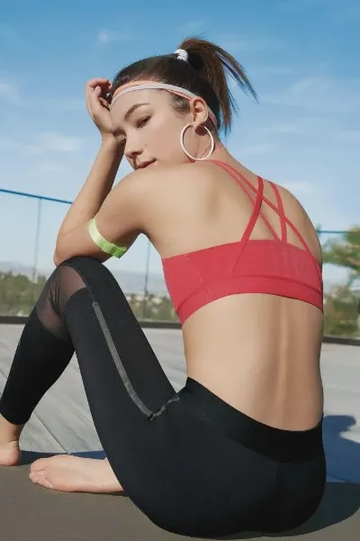 Natasha Liu Bordizzo photo