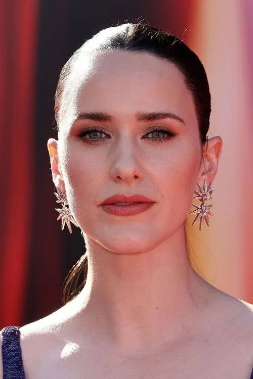 Rachel Brosnahan photo