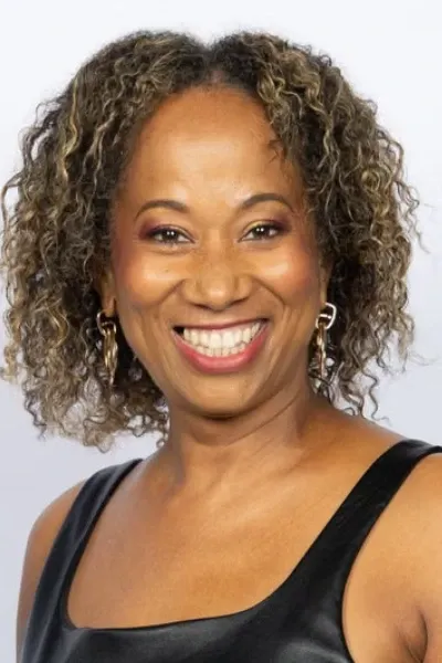Sarah Edwards photo