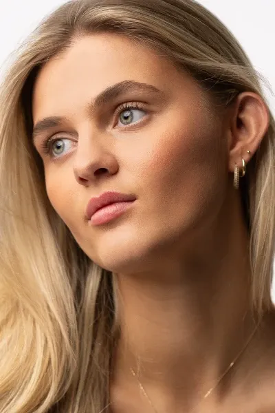 Skylar Dunn photo