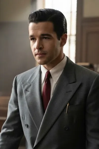 Christopher Abbott photo