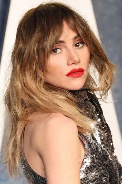 Suki Waterhouse photo