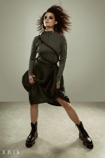 Brianna Hildebrand photo