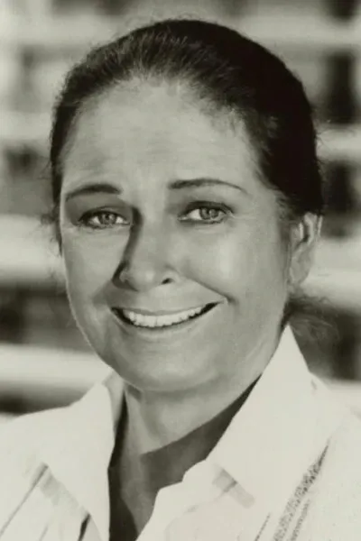 Colleen Dewhurst photo