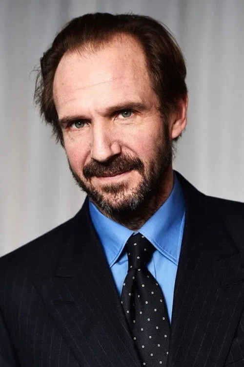 Ralph Fiennes photo