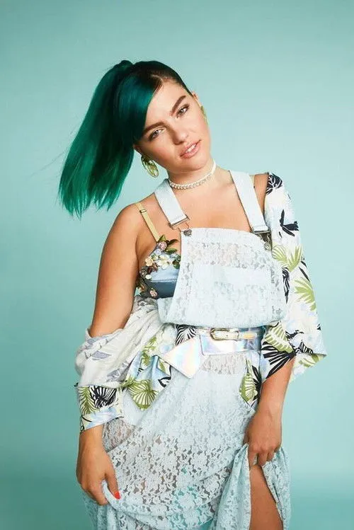 Phoebe Ryan photo