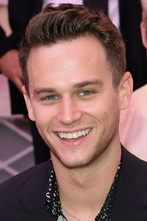 Brandon Flynn photo