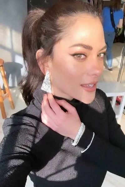 Inbar Lavi photo