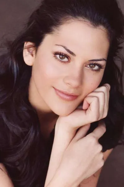 Inbar Lavi photo