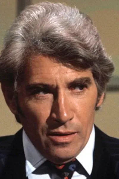 Frank Finlay photo