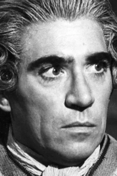 Frank Finlay photo