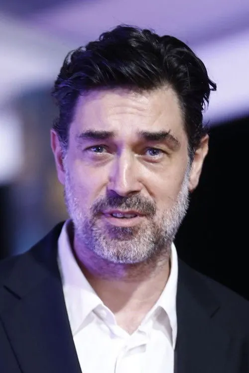 Burak Hakkı photo